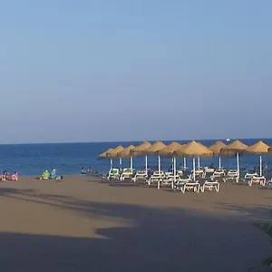https://carihuela-sweetbeach.1costadelsol.com